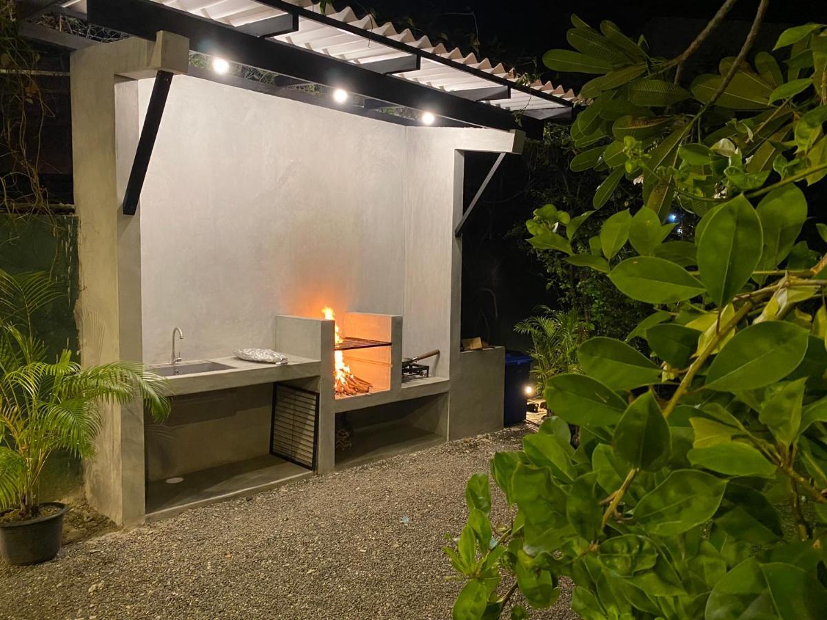 Chaaya Inn Hotel Хиккадува Экстерьер фото