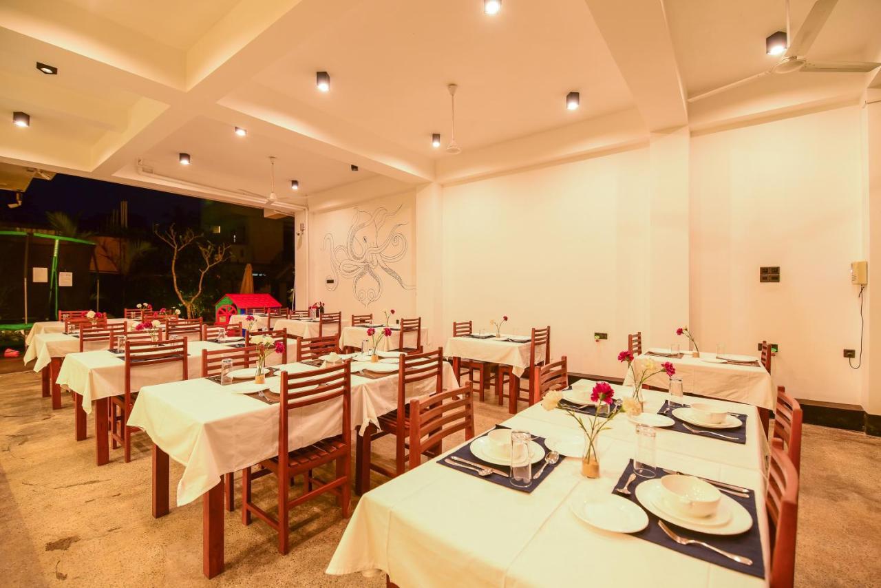 Chaaya Inn Hotel Хиккадува Экстерьер фото